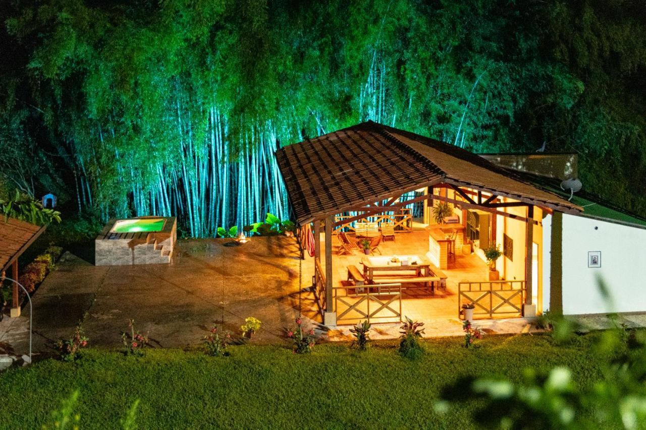 Agradable Cabana Cafetera Con Jacuzzi A 12 Min Del Centro De 佩雷拉 外观 照片